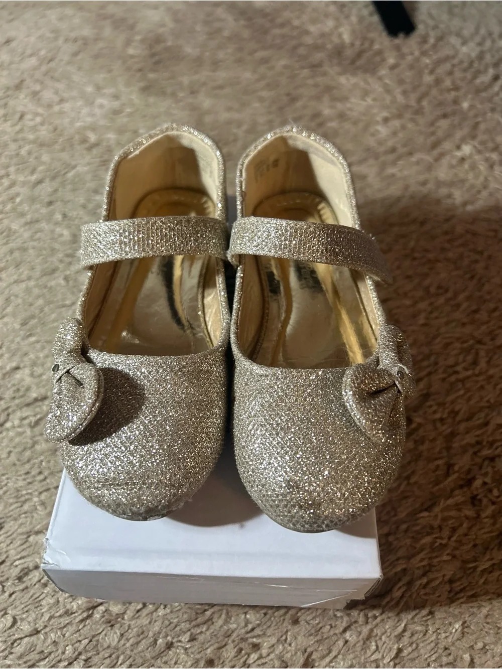 N/A shimmering gold